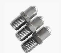 Miten ruuvipiippujen materiaalin valinta vaikuttaa erilaisiin muoveihin?